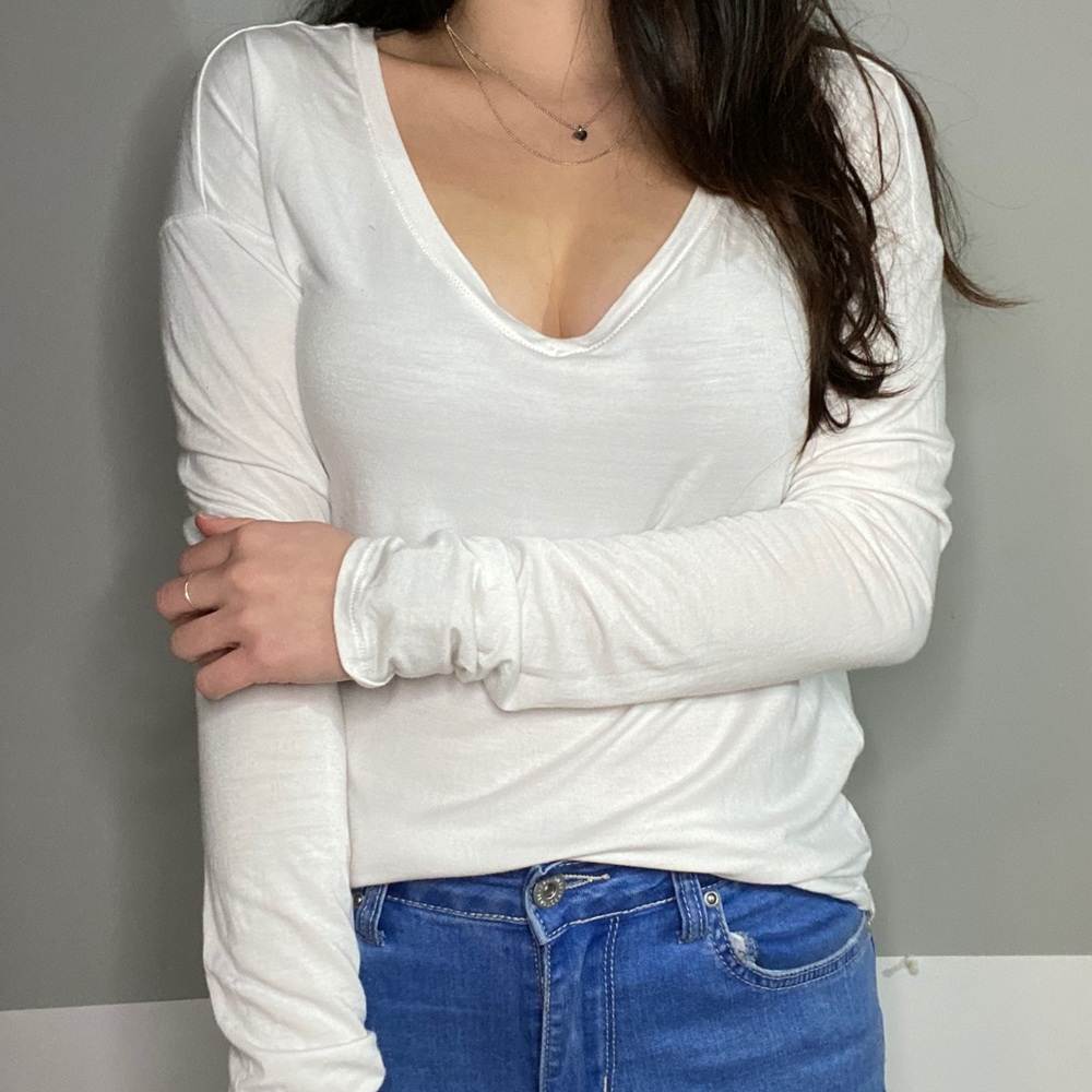 American eagle white shirt